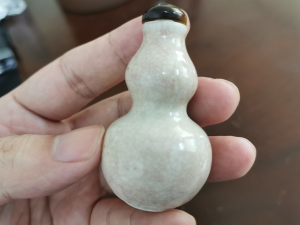 古玩轉(zhuǎn)賣晚清紅哥釉小葫蘆瓶拍賣，當(dāng)前價格999元