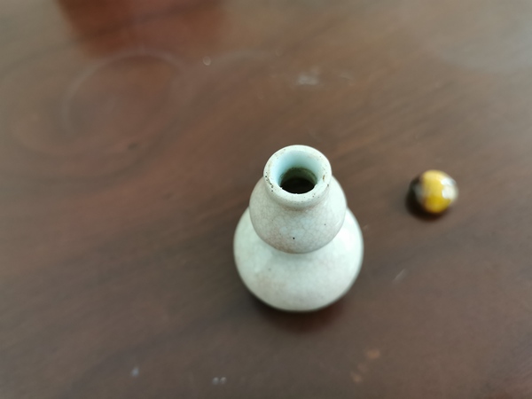 古玩陶瓷晚清紅哥釉小葫蘆瓶拍賣(mài)，當(dāng)前價(jià)格300元