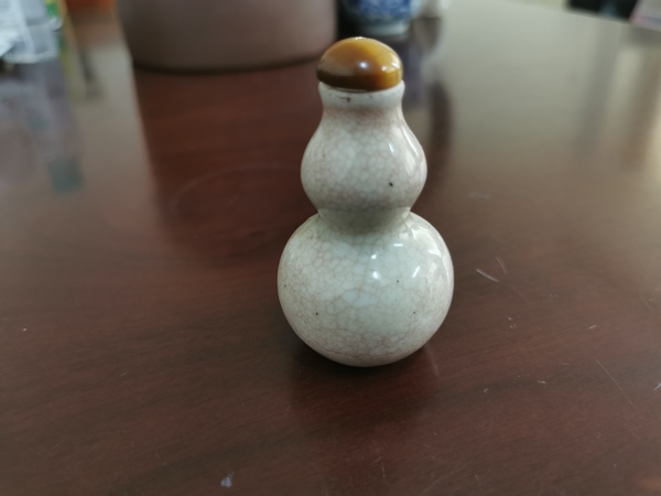 古玩陶瓷晚清紅哥釉小葫蘆瓶拍賣(mài)，當(dāng)前價(jià)格300元