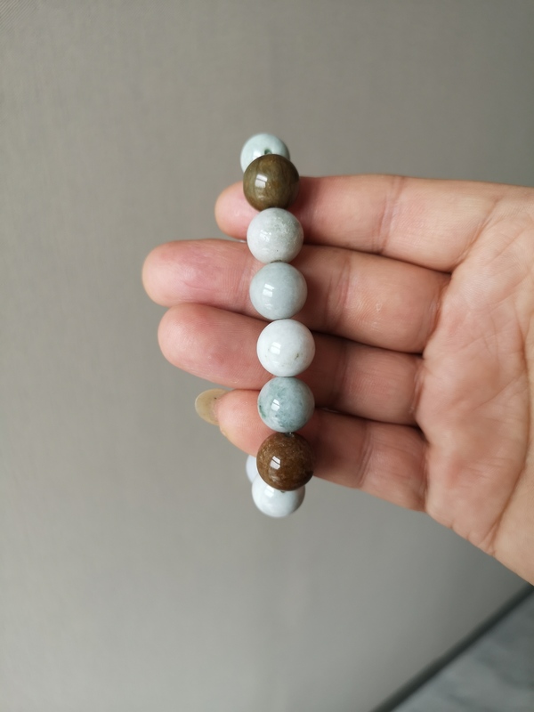 古玩玉器翡翠手串拍賣,當前價格198元