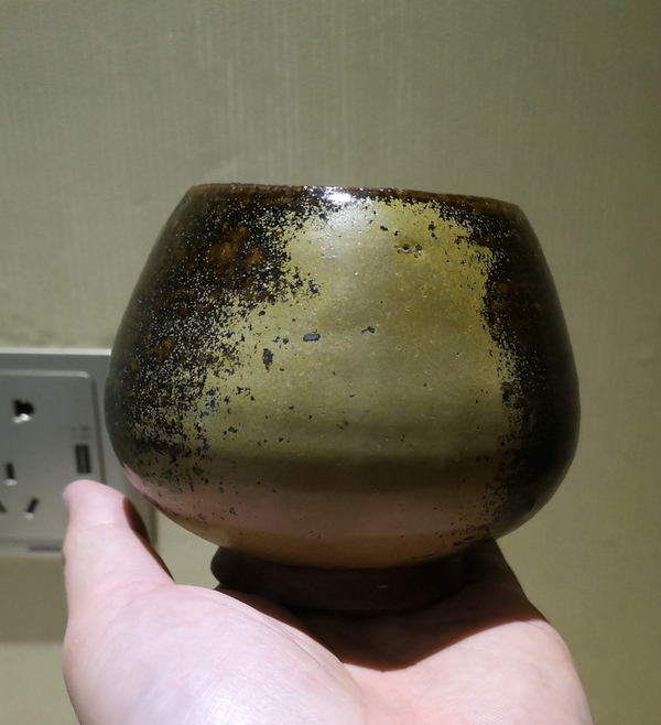 古玩陶瓷耀州窯系醬釉雞心罐拍賣,當(dāng)前價格5000元