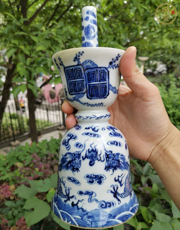 古玩陶瓷青花燈臺(tái)真品鑒賞圖