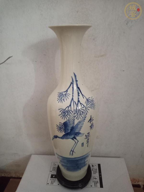 古玩陶瓷花鳥紋青花瓶真品鑒賞圖