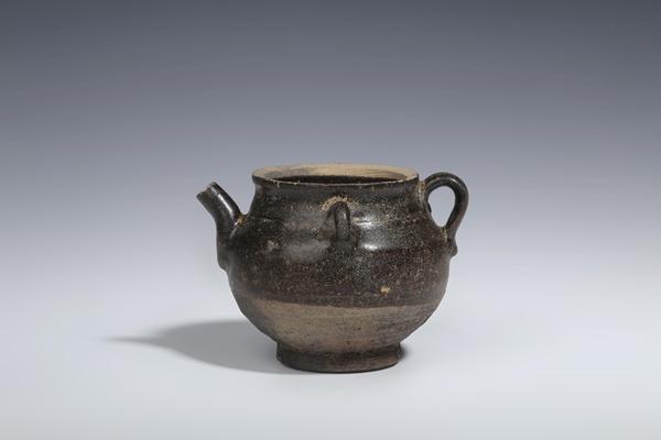 古玩陶瓷元明·吉州窯系褐釉水滴拍賣,當前價格1399元