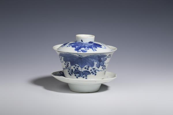 古玩陶瓷晚清民國(guó)·青花葡萄紋蓋碗一套拍賣，當(dāng)前價(jià)格1589元