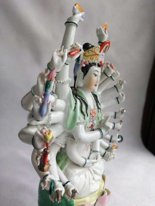 古玩陶瓷千手觀音拍賣,當前價格1580元