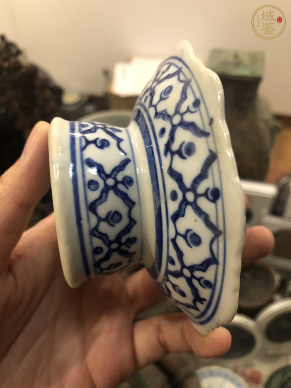古玩陶瓷創匯·青花花卉紋小高足盤真品鑒賞圖