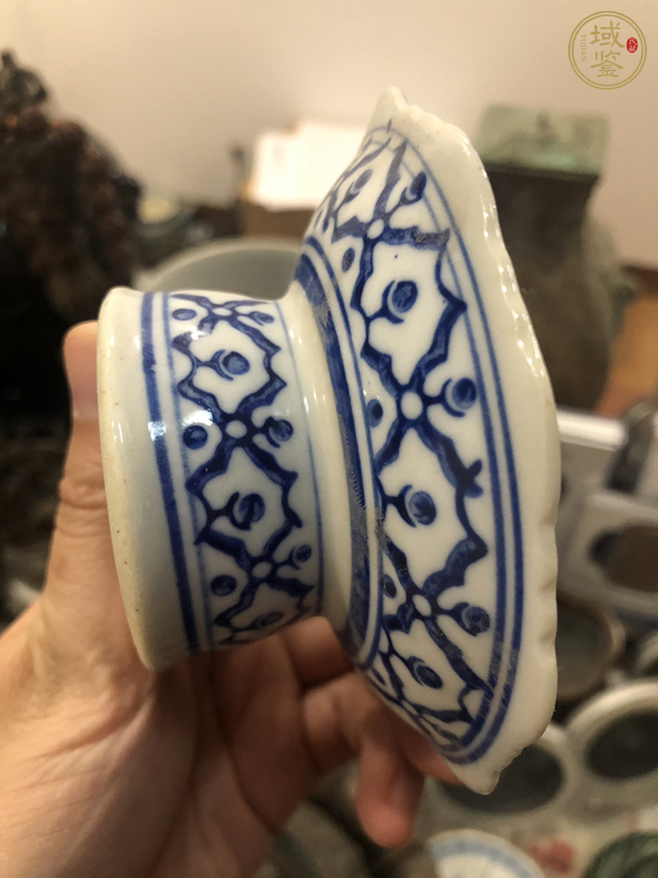 古玩陶瓷創匯·青花花卉紋小高足盤真品鑒賞圖