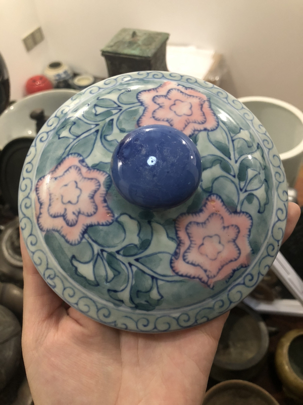 古玩陶瓷花卉紋蓋罐(精品)拍賣,當前價格299元