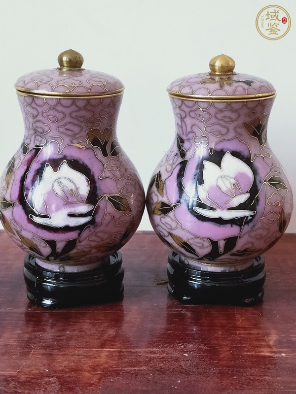 古玩陶瓷創匯·銅胎掐絲琺瑯花卉紋小蓋瓶一對真品鑒賞圖
