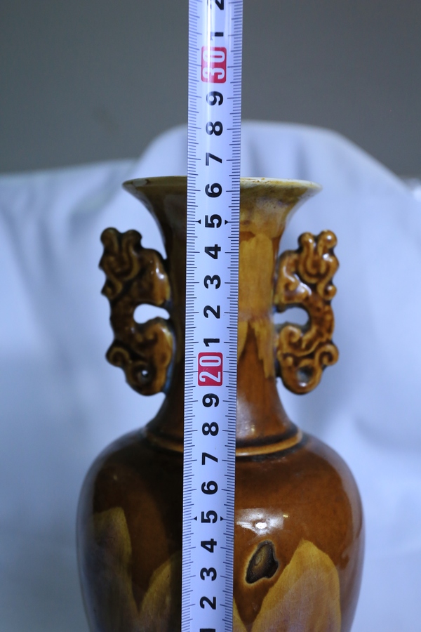 古玩陶瓷窯變釉雙龍耳瓶拍賣(mài)，當(dāng)前價(jià)格268元