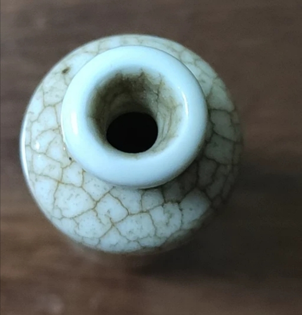 古玩陶瓷清晚期哥釉鼻煙壺拍賣,當(dāng)前價(jià)格2888元