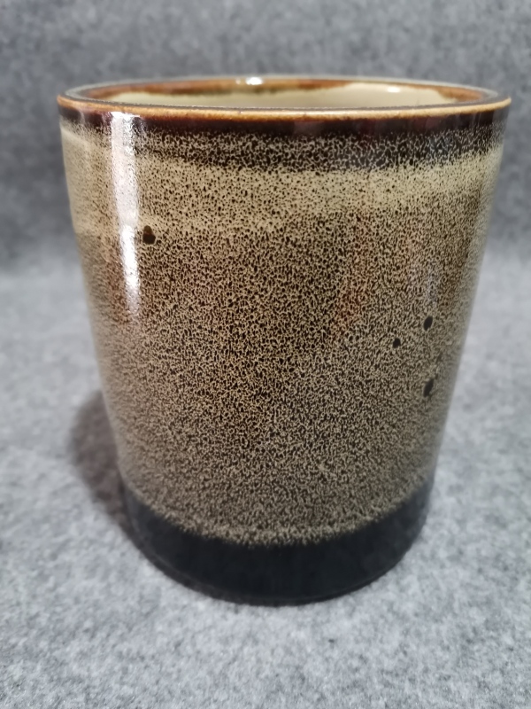 古玩陶瓷磁州窯褐釉窯變筆筒拍賣,當(dāng)前價(jià)格500元