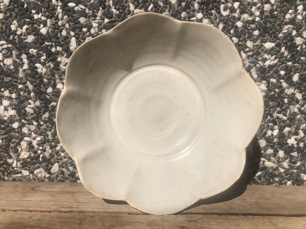 古玩陶瓷宋.邢窯青白瓷花口盤(pán)拍賣(mài),當(dāng)前價(jià)格12000元