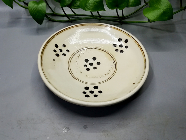 古玩陶瓷元代磁州窯點彩梅紋盤拍賣,當前價格980元