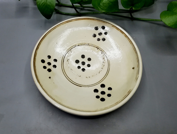 古玩陶瓷元代磁州窯點彩梅紋盤拍賣,當前價格980元
