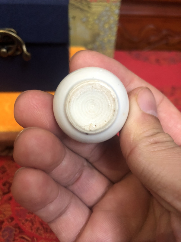 古玩陶瓷清早康熙甜白釉葫蘆小賞瓶拍賣(mài)，當(dāng)前價(jià)格1660元