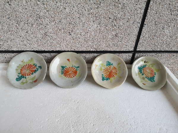 古玩陶瓷花卉紋彩繪盤拍賣,當前價格398元