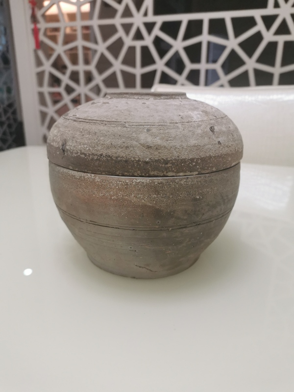古玩陶瓷青瓷蓋罐拍賣,當(dāng)前價(jià)格680元