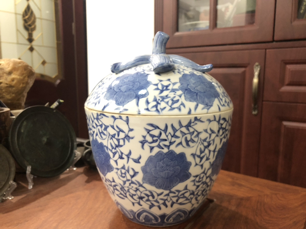 古玩轉(zhuǎn)賣花卉紋青花蓋缸（超精品）拍賣，當(dāng)前價(jià)格1288元