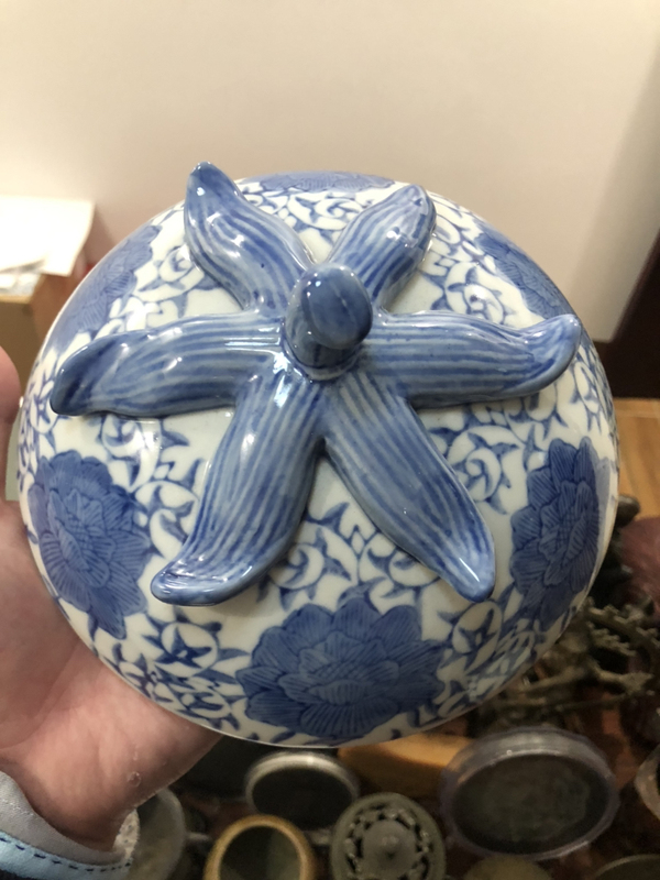 古玩陶瓷花卉紋青花蓋缸（超精品）拍賣，當(dāng)前價(jià)格299元