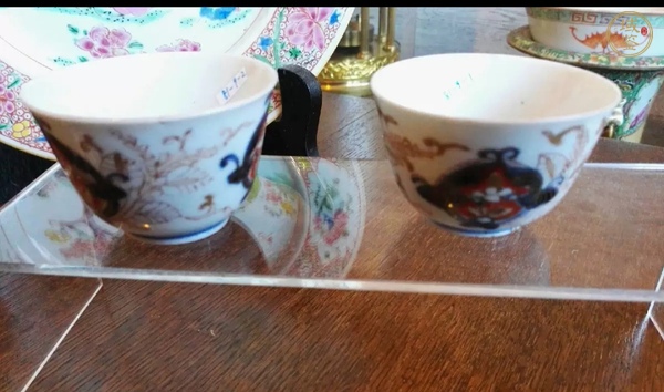 古玩陶瓷青花加彩杯真品鑒賞圖