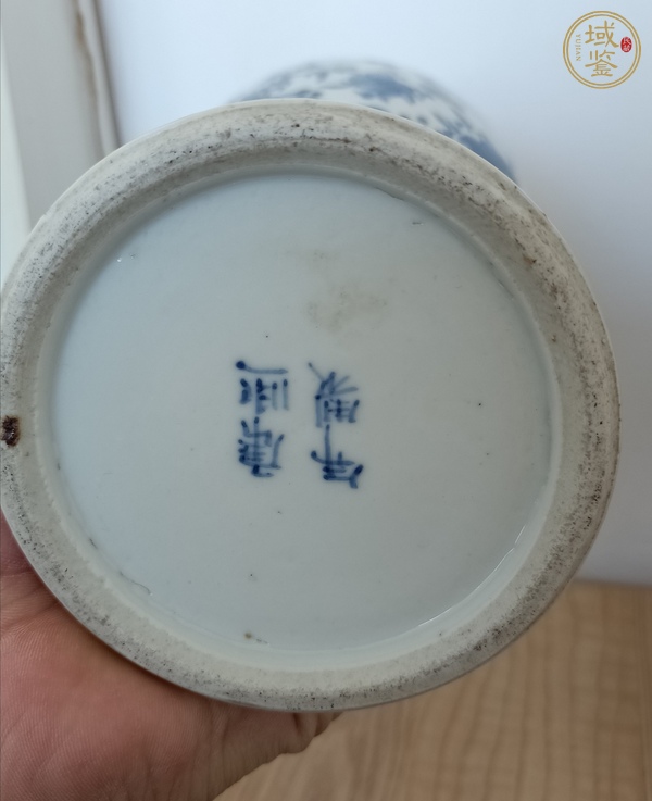 古玩陶瓷花鳥(niǎo)紋青花瓶真品鑒賞圖