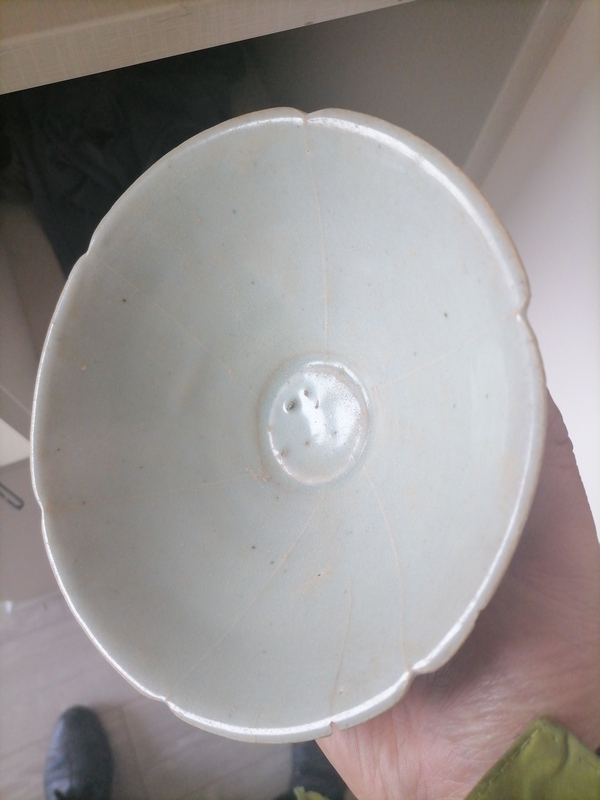古玩陶瓷宋代湖田六缺出筋花口大碗拍賣,當前價格100元