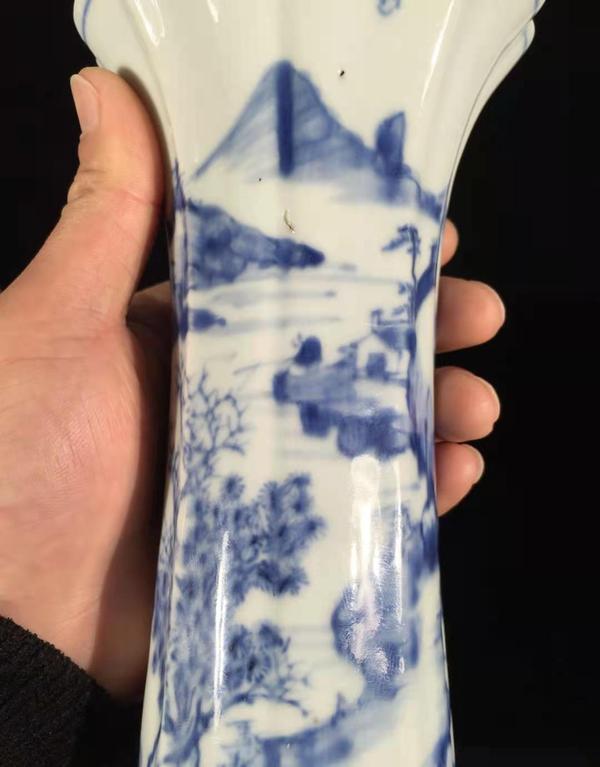 古玩陶瓷康熙寒江獨釣通景山水人物紋花觚拍賣,當前價格28000元