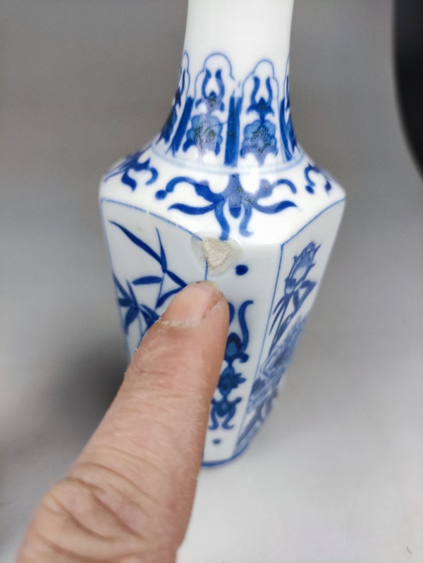 古玩陶瓷青花花卉紋方瓶一對(duì)拍賣(mài)，當(dāng)前價(jià)格368元