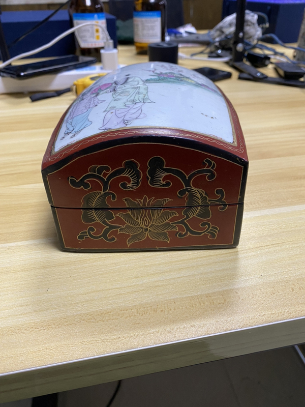 古玩陶瓷蘇州文物商店庫出 漆器鑲嵌粉彩瓷器蓋盒拍賣,當前價格980元