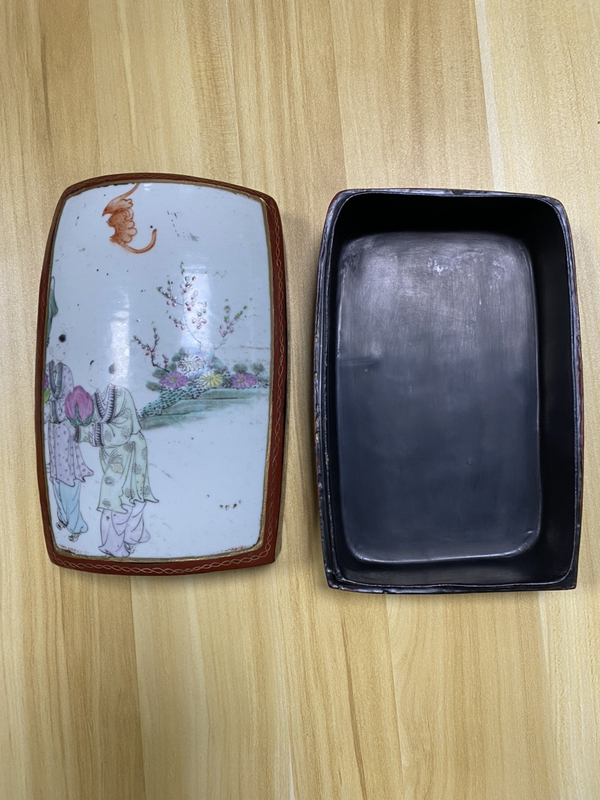古玩陶瓷蘇州文物商店庫出 漆器鑲嵌粉彩瓷器蓋盒拍賣,當前價格980元