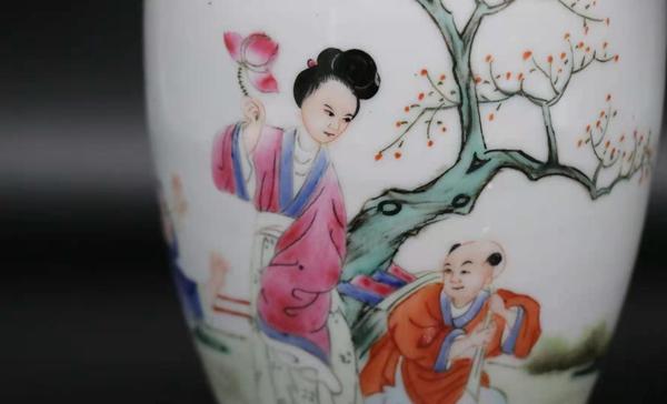 古玩陶瓷粉彩人物詩文紋蓋瓶拍賣,當前價格6666元