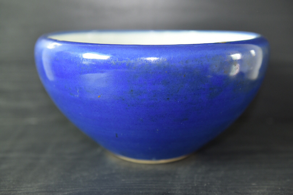 古玩陶瓷清中晚期霽藍(lán)釉香爐拍賣(mài),當(dāng)前價(jià)格1500元