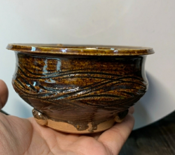 古玩陶瓷褐釉劃花香爐拍賣,當前價格1698元