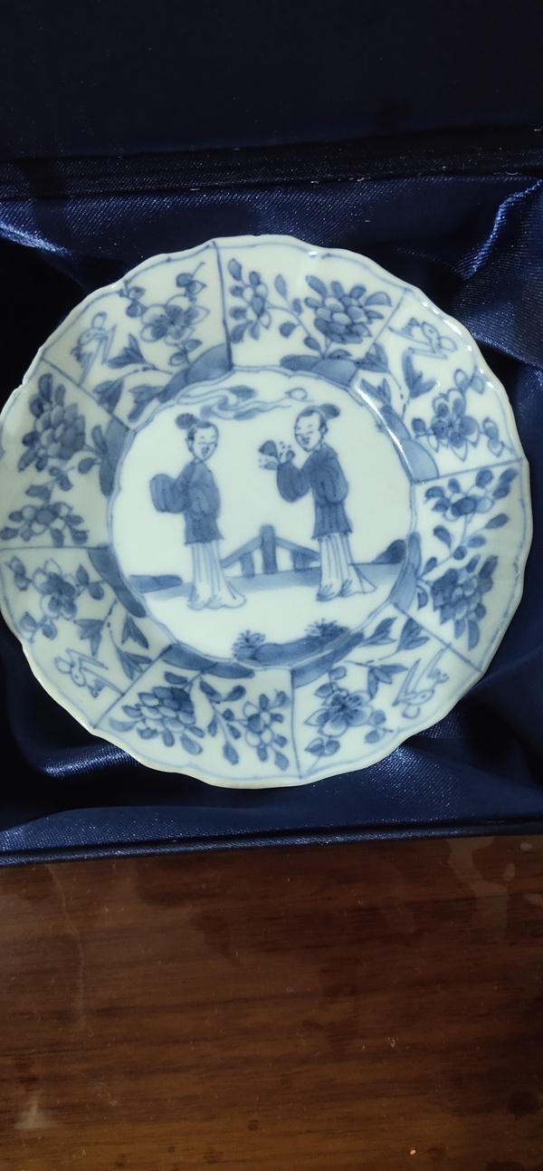 古玩陶瓷跳刀痕康熙青花二喬圖花口盤拍賣,當前價格8000元