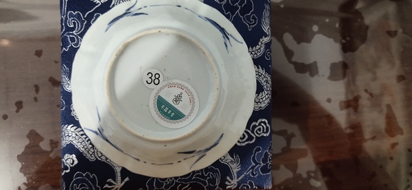 古玩陶瓷跳刀痕康熙青花二喬圖花口盤拍賣,當前價格8000元