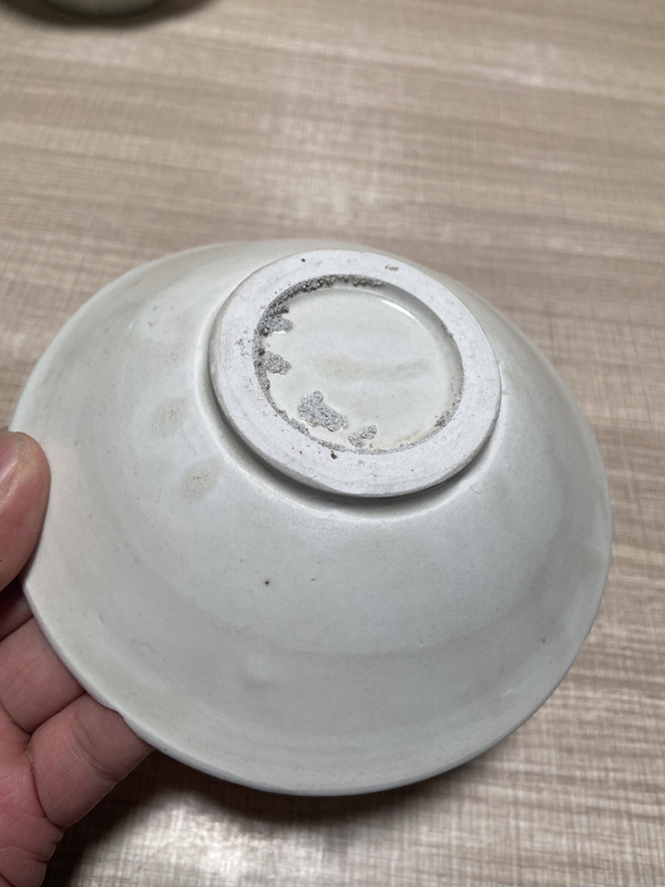 古玩陶瓷邢窯海棠口出筋斗笠盞拍賣,當前價格5888元