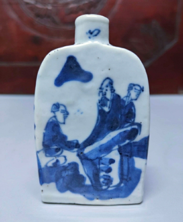 古玩陶瓷人物紋青花鼻煙壺拍賣,當前價格2698元