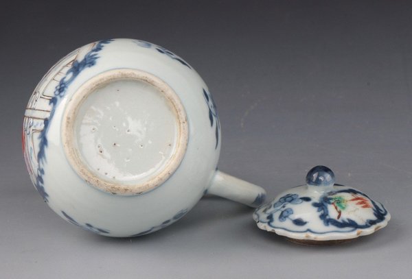 古玩陶瓷【*3709】清乾隆 青花加彩滿大人庭院人物合家歡奶壺拍賣,當(dāng)前價(jià)格4000元