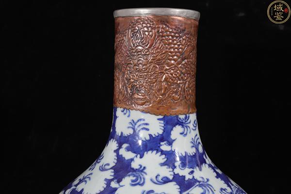古玩陶瓷清中期青花龍紋天球瓶拍賣(mài)，當(dāng)前價(jià)格12600元