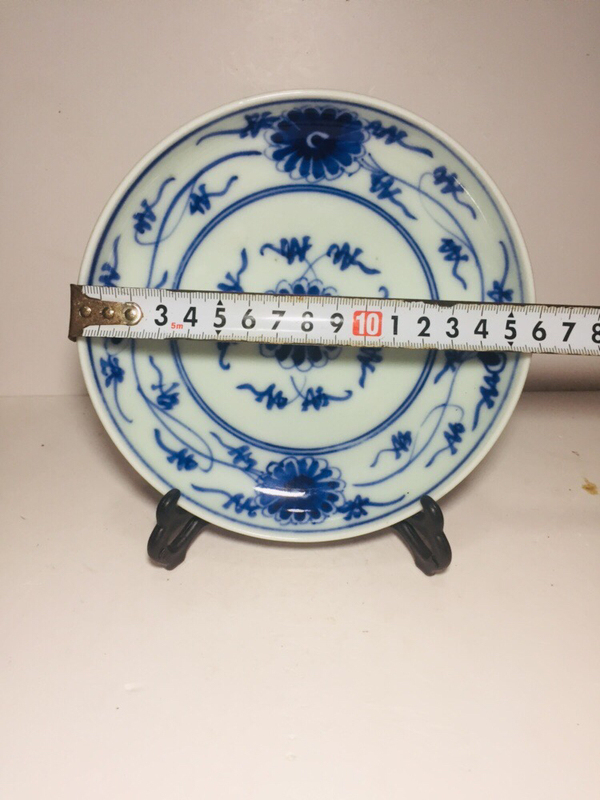 古玩陶瓷纏枝花卉紋青花盤拍賣,當前價格350元