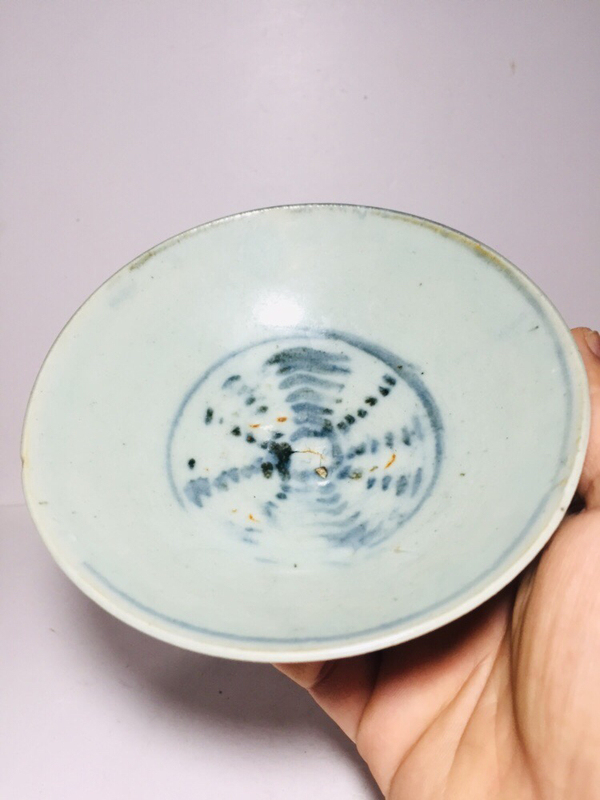 古玩陶瓷精品明代青花斗笠碗拍賣,當(dāng)前價(jià)格0元