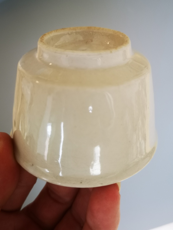 古玩陶瓷清代.白釉唇口杯(喝茶飲酒利器)拍賣,當(dāng)前價格980元