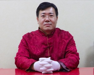 钱币鉴定专家卢鹏