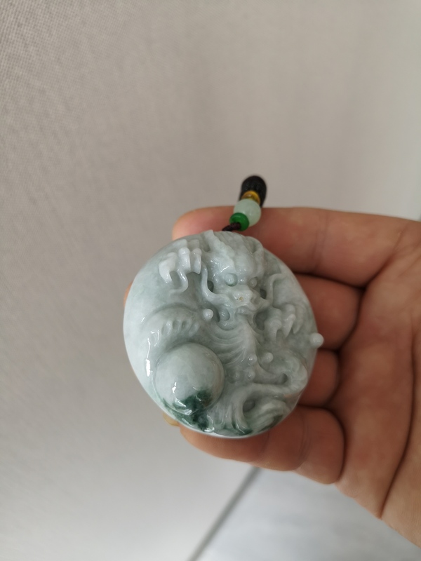 古玩玉器翡翠龍牌拍賣，當(dāng)前價(jià)格1500元