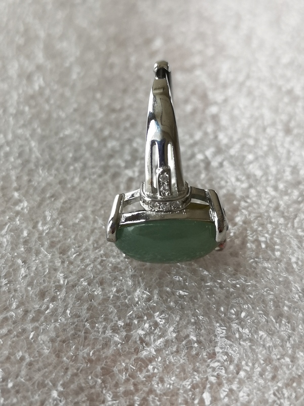 古玩玉器翡翠鑲嵌戒指拍賣,當前價格566元
