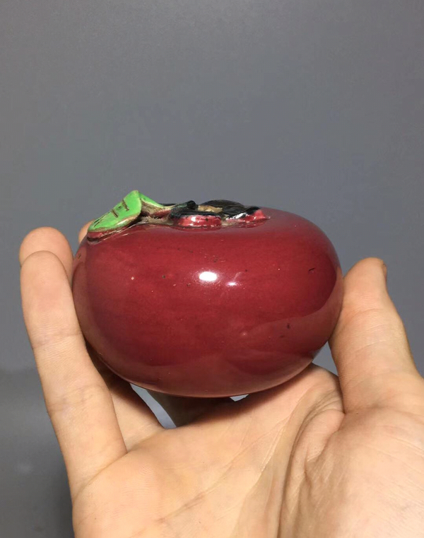 古玩陶瓷(已保真)胭脂紅柿子型擺件拍賣,當前價格2588元
