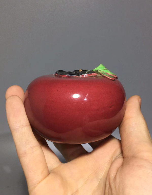 古玩陶瓷(已保真)胭脂紅柿子型擺件拍賣,當前價格2588元