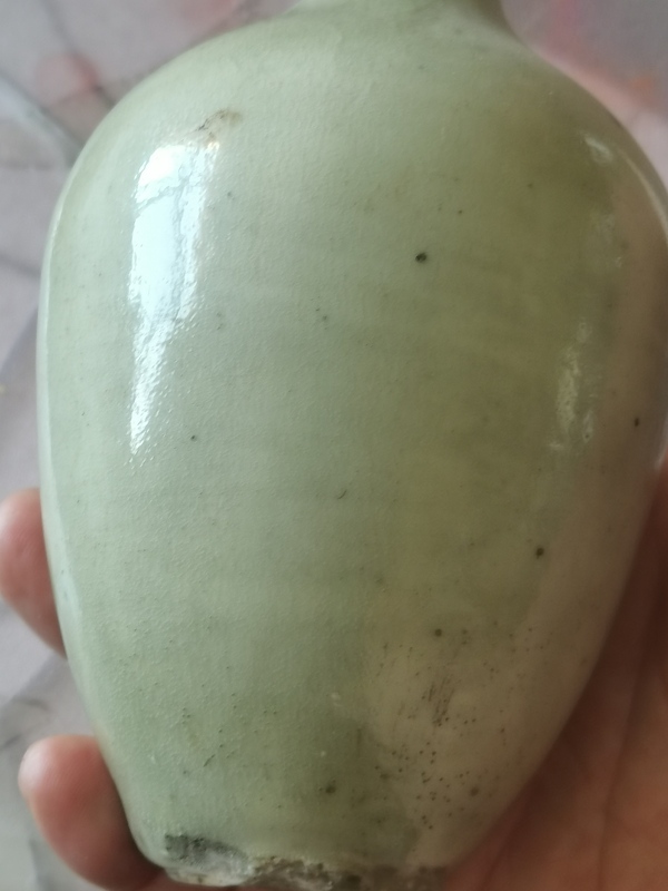 古玩陶瓷清早期青釉瓶,賠本出急用錢高檔藏品沒有裂,沒有碰拍賣,當前價格1999元